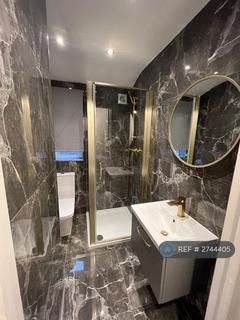 2 bedroom flat to rent, Ilbert Street, London, W10