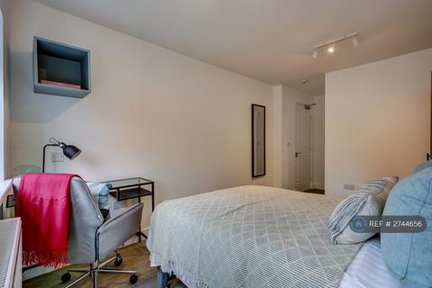 1 bedroom in a house share to rent, Axial Drive, Colchester, CO4