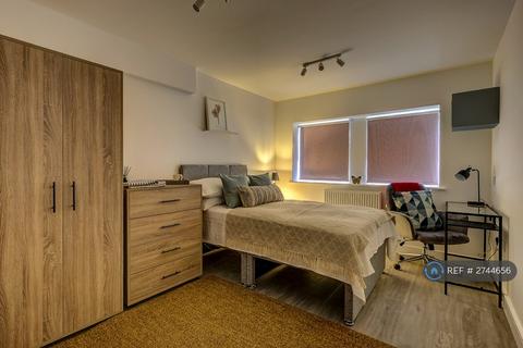 1 bedroom in a house share to rent, Axial Drive, Colchester, CO4