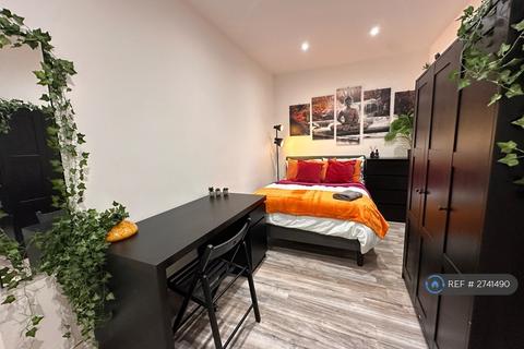 1 bedroom in a house share to rent, Whitehall Road, Harrow, HA1