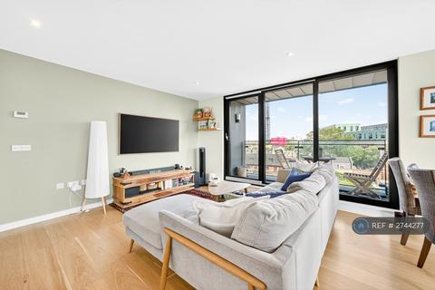 2 bedroom flat to rent, Hardwicks Square, London, SW18