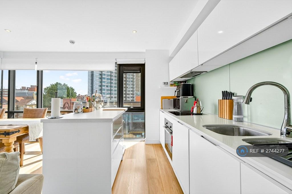 Kitchen / Living