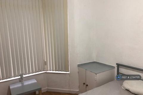 1 bedroom in a house share to rent, Langton Road, Liverpool, L15