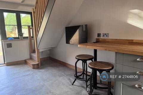 1 bedroom semi-detached house to rent, The Old Workshop, Stratton, Cirencester, GL7