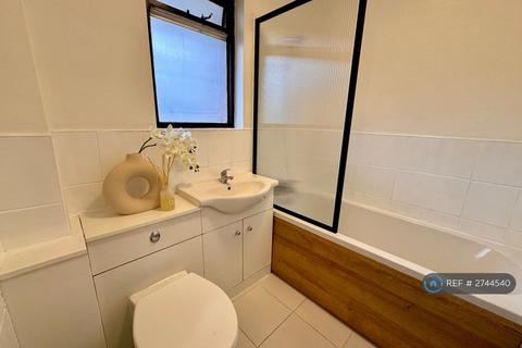 1 bedroom flat to rent, Cooper Close, London, SE1