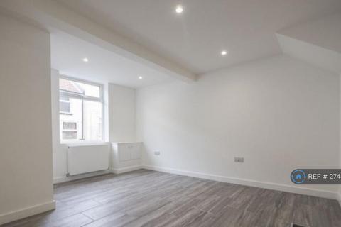 1 bedroom end of terrace house to rent, High Street, Great Yarmouth, NR31