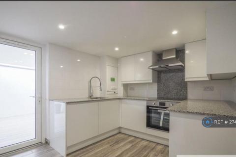 1 bedroom end of terrace house to rent, High Street, Great Yarmouth, NR31