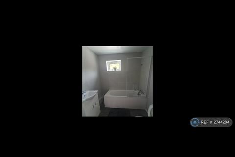 undefined, Company Let, Chatham, ME5