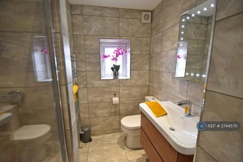 1 bedroom in a house share to rent, Schofield Road, Rossendale, BB4