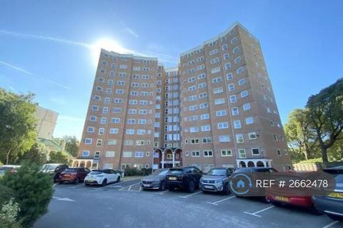 2 bedroom flat to rent, Craghead, Bournemouth, BH1