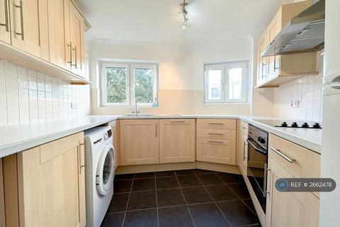 2 bedroom flat to rent, Craghead, Bournemouth, BH1