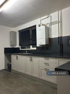 3 bedroom semi-detached house to rent, Camden Gardens, Thornton Heath, CR7