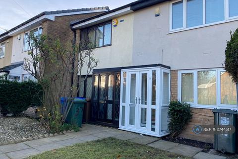 2 bedroom semi-detached house to rent, Oxford Drive, Middleton, Manchester, M24