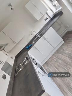 2 bedroom terraced house to rent, Avenue Road, Sileby, Loughborough, LE12