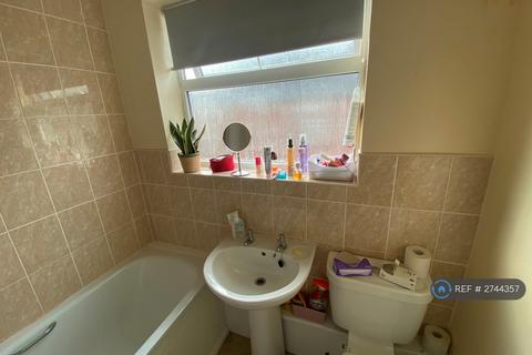 1 bedroom flat to rent, Broad Street, Newcastle-Under-Lyme, ST5