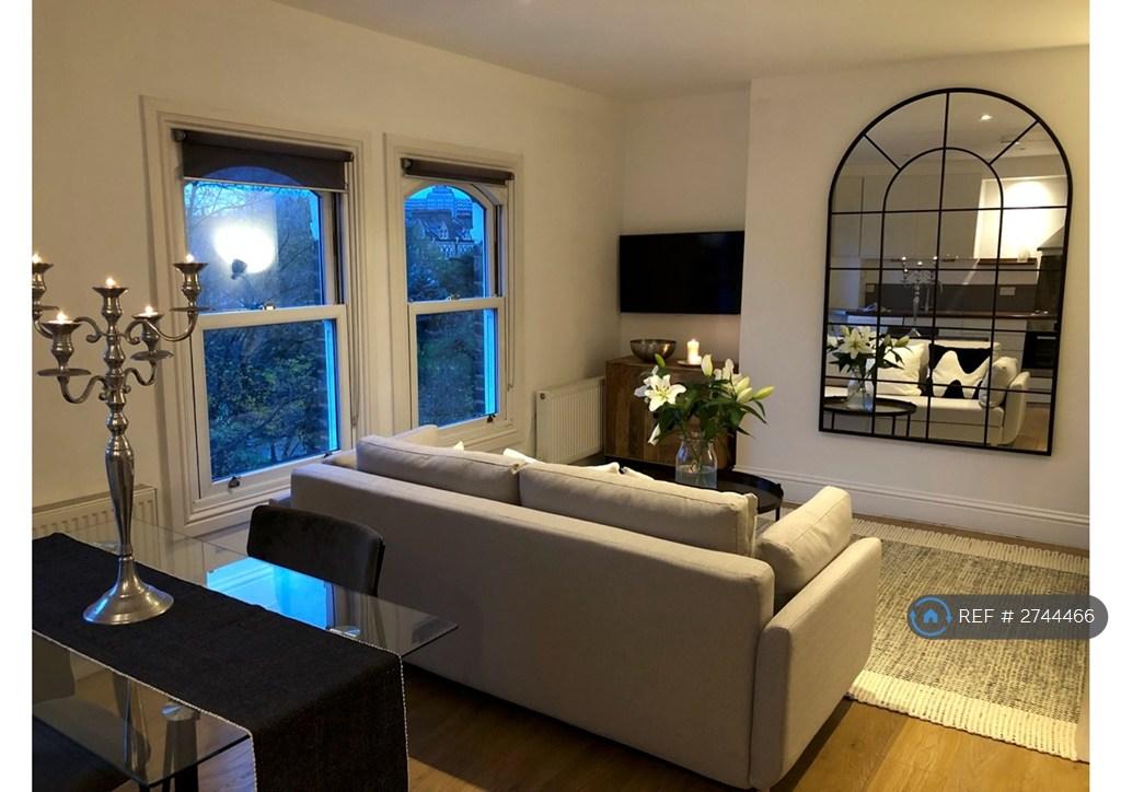Lounge Overlooking Park