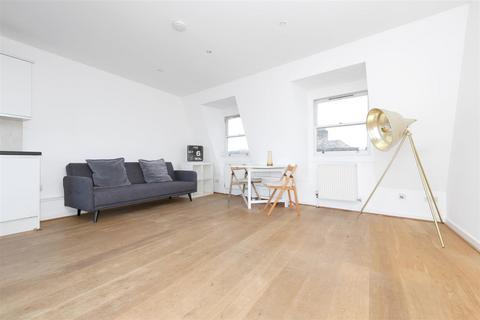 3 bedroom flat to rent, Stoke Newington Church Street, London N16