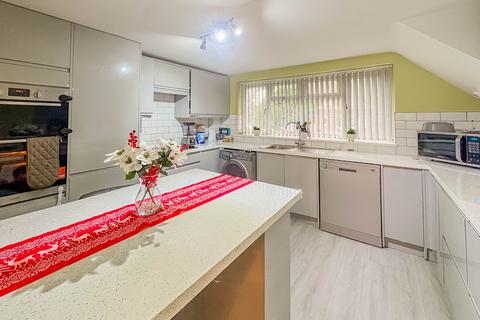 3 bedroom terraced house for sale, The Hatherley, Basildon SS14