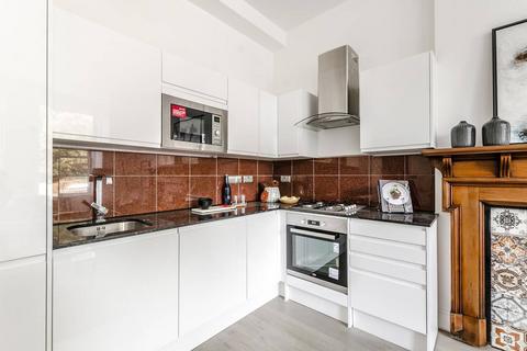 2 bedroom flat to rent, Thurlow Park Road, West Dulwich, London, SE21