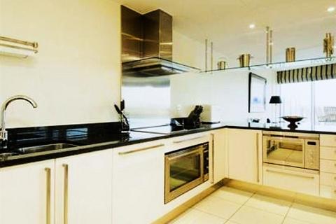 3 bedroom flat to rent, Commodore House, Juniper Drive, Battersea, SW18