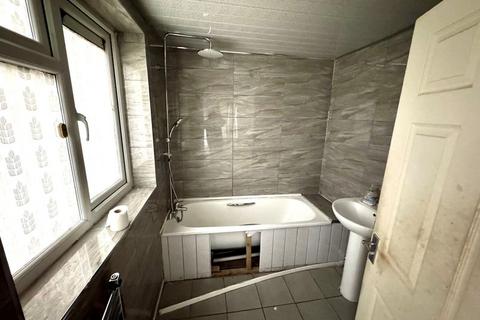 3 bedroom end of terrace house for sale, Malmesbury Road, Birmingham