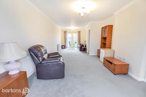 2 bedroom semi-detached bungalow for sale, Cotswold Crescent, WHISTON