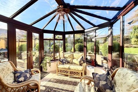 4 bedroom detached bungalow for sale, Orchard Close, Gilwern