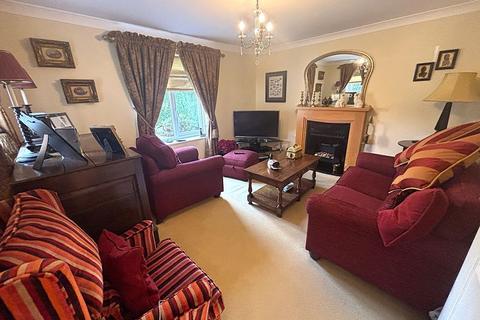 4 bedroom detached house for sale, Holywell Crescent, Abergavenny