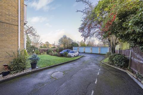 2 bedroom apartment for sale, Carlton Road, Sidcup