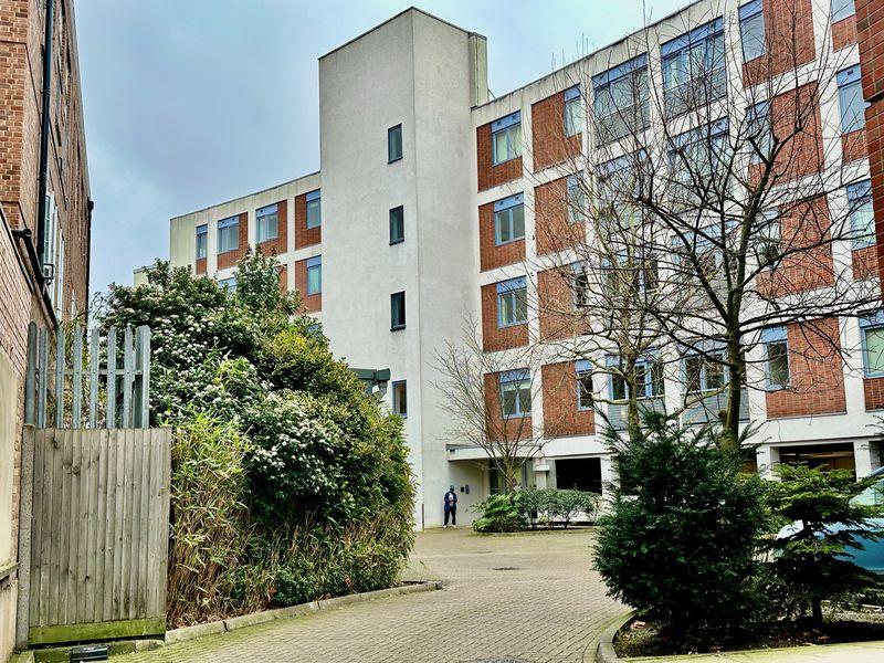 Photo 10