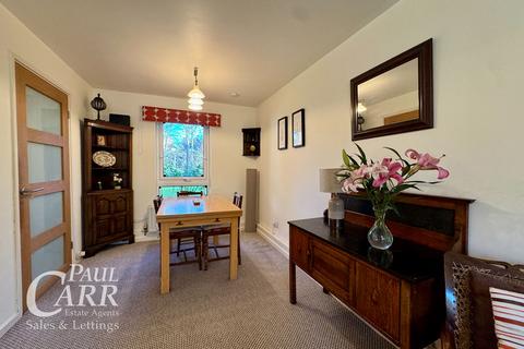 2 bedroom apartment for sale, Bowlas Avenue, Four Oaks, Sutton Coldfield, B74 2TT