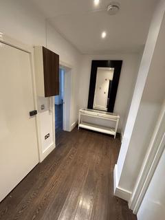 3 bedroom flat to rent, Woodgrange Avenue, Harrow