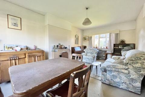 3 bedroom detached house for sale, Grove Way, Esher