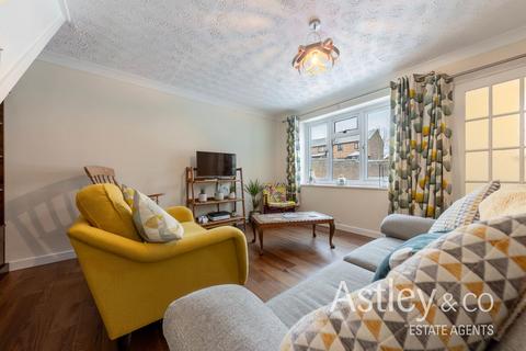3 bedroom semi-detached house for sale, Chittock Close, Spixworth, NR10