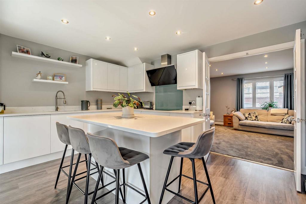 8673416-interior08-800.jpg