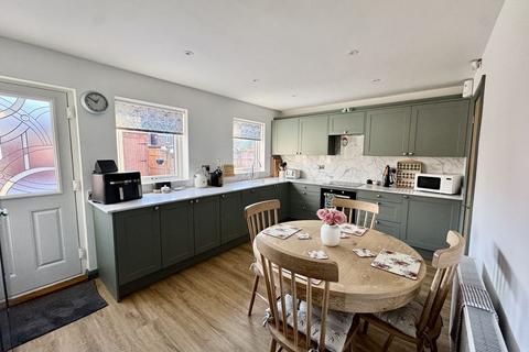 4 bedroom terraced house for sale, Bridekirk, Washington NE37