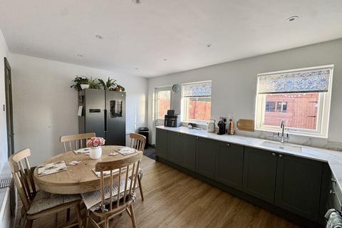 4 bedroom terraced house for sale, Bridekirk, Washington NE37