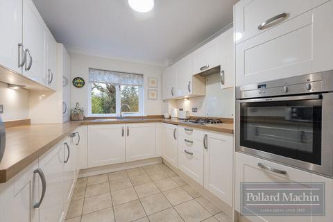 2 bedroom apartment for sale, Addington Road, Sanderstead