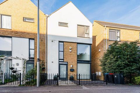 4 bedroom semi-detached house for sale, Haven Street, Broughton, Milton Keynes