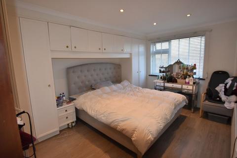 4 bedroom semi-detached house for sale, Yeading Avenue, Harrow