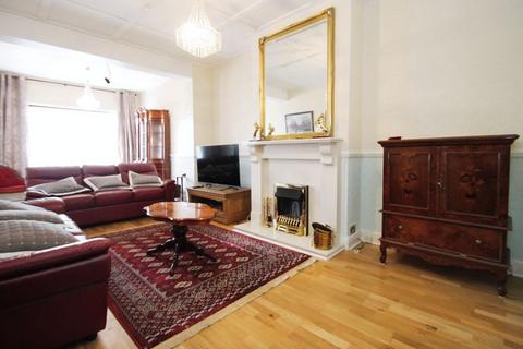 undefined, Islip Gardens, Northolt
