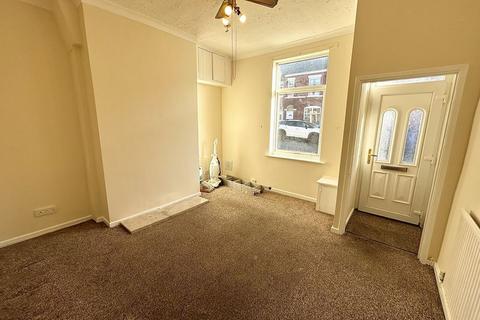 2 bedroom terraced house to rent, Pendlebury Road, Manchester
