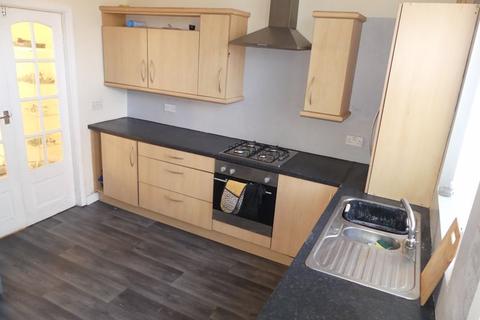2 bedroom terraced house to rent, Adlington Street, Oldham OL4