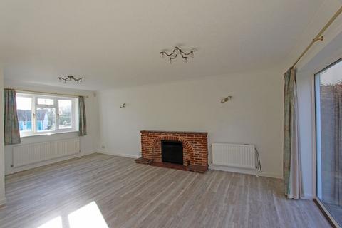 4 bedroom detached house to rent, Badgers Copse, New Milton