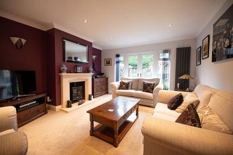undefined, Kingswood Crescent, Rayleigh