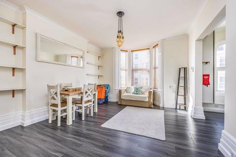 2 bedroom apartment to rent, Nightingale Road, Southsea
