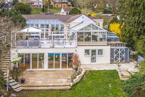 4 bedroom detached house for sale, Abbots lane, Kenley CR8