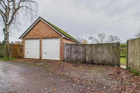 undefined, Pelican Road, Pamber Heath, Tadley, Hampshire, RG26