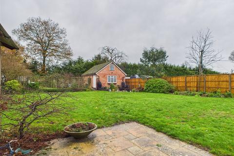 undefined, Pelican Road, Pamber Heath, Tadley, Hampshire, RG26