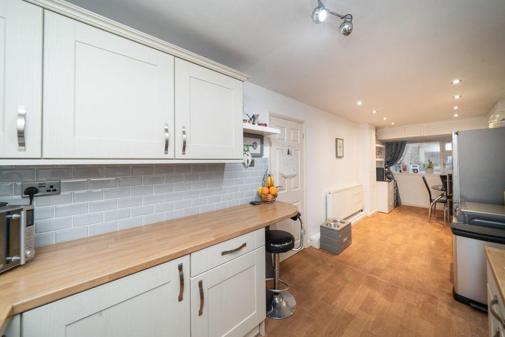 Dining kitchen